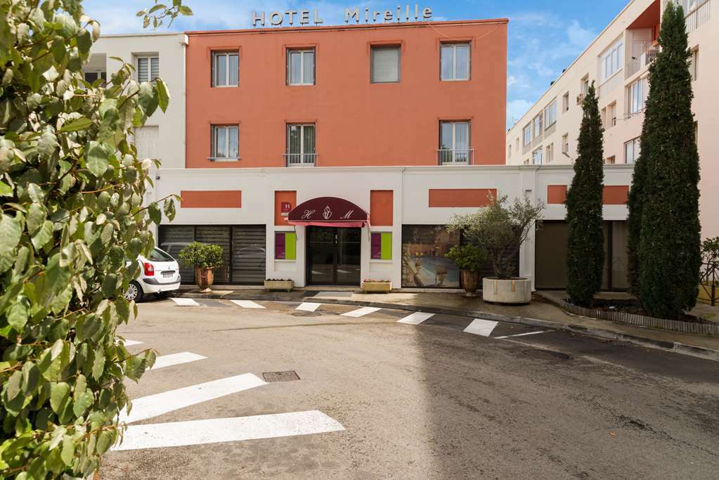 Hotel Mireille Arles Eksteriør bilde